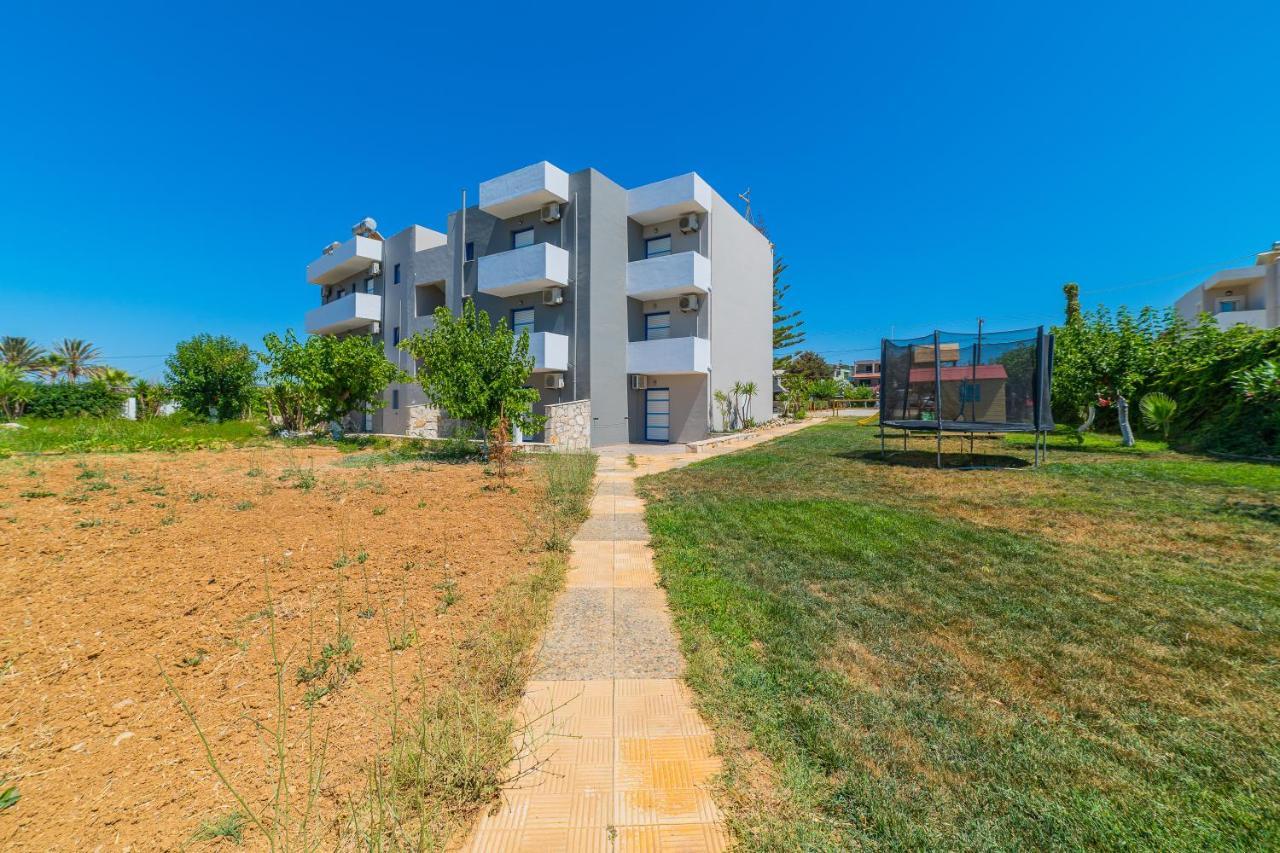 Blue Dream Hotel Stavromenos Exterior photo