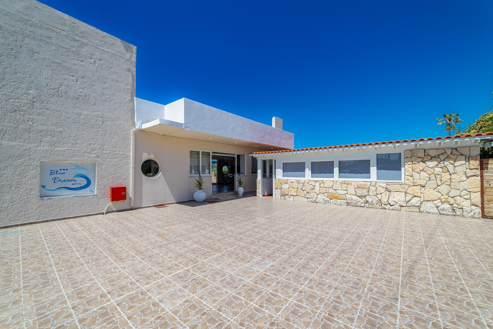 Blue Dream Hotel Stavromenos Exterior photo