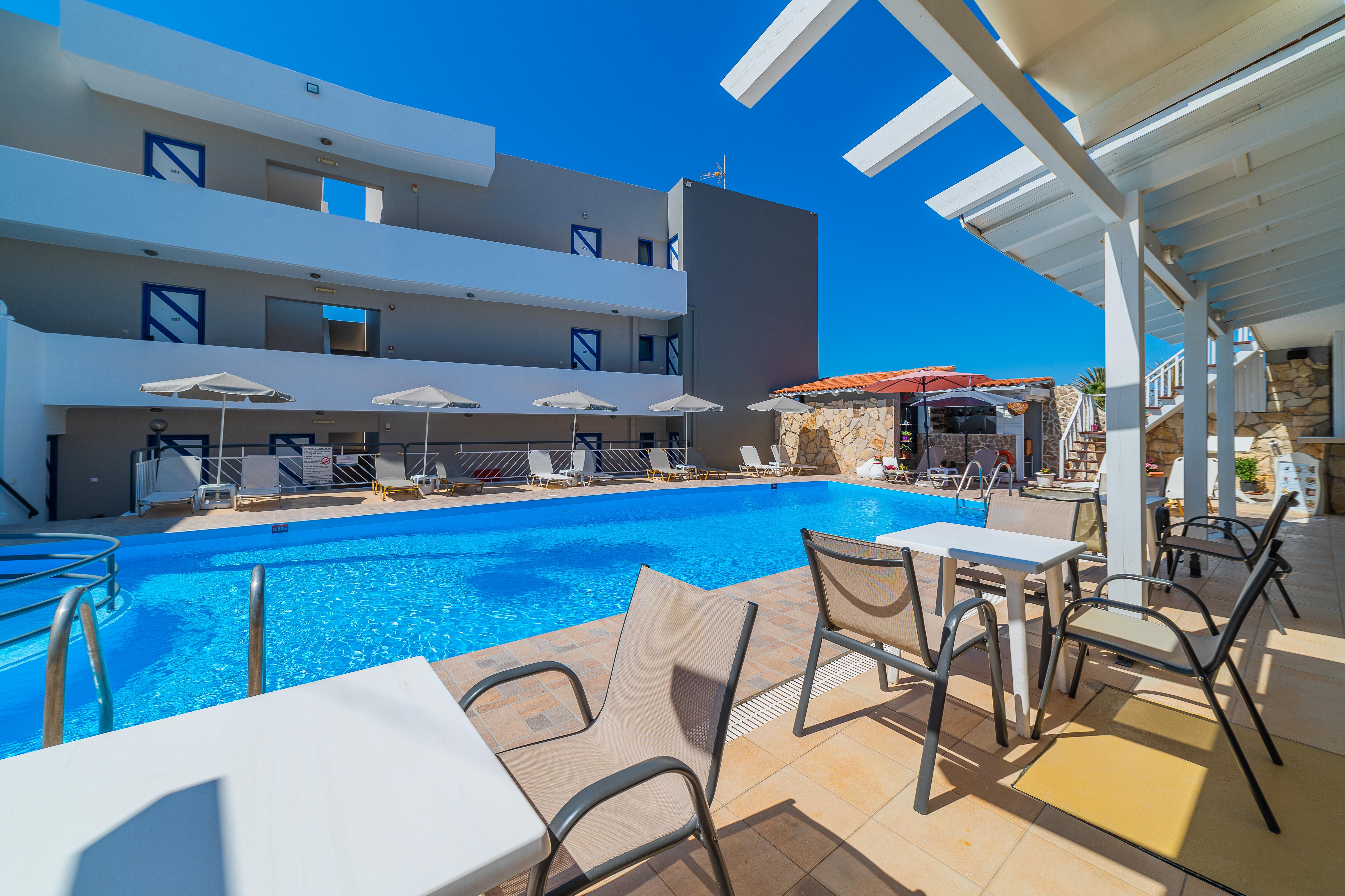 Blue Dream Hotel Stavromenos Exterior photo